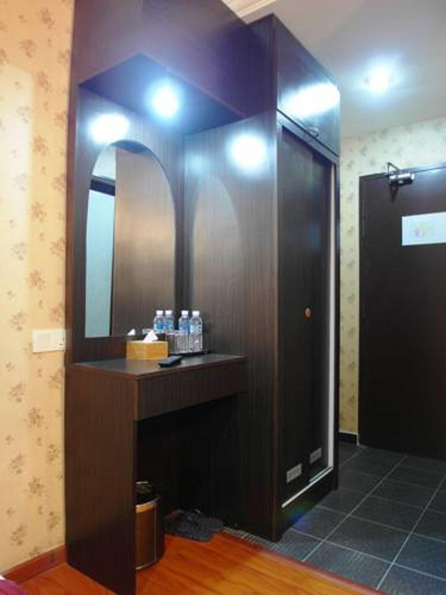 Classic Kinabalu Hotel Kota Kinabalu Extérieur photo