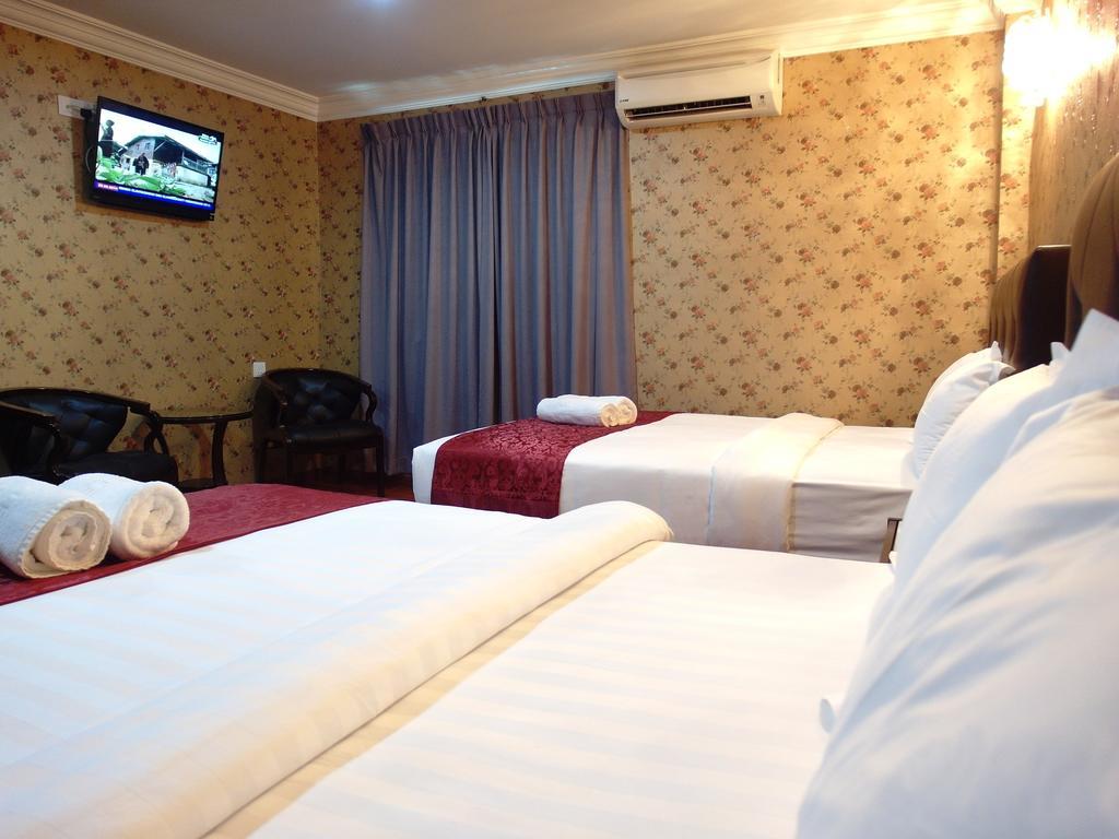 Classic Kinabalu Hotel Kota Kinabalu Extérieur photo