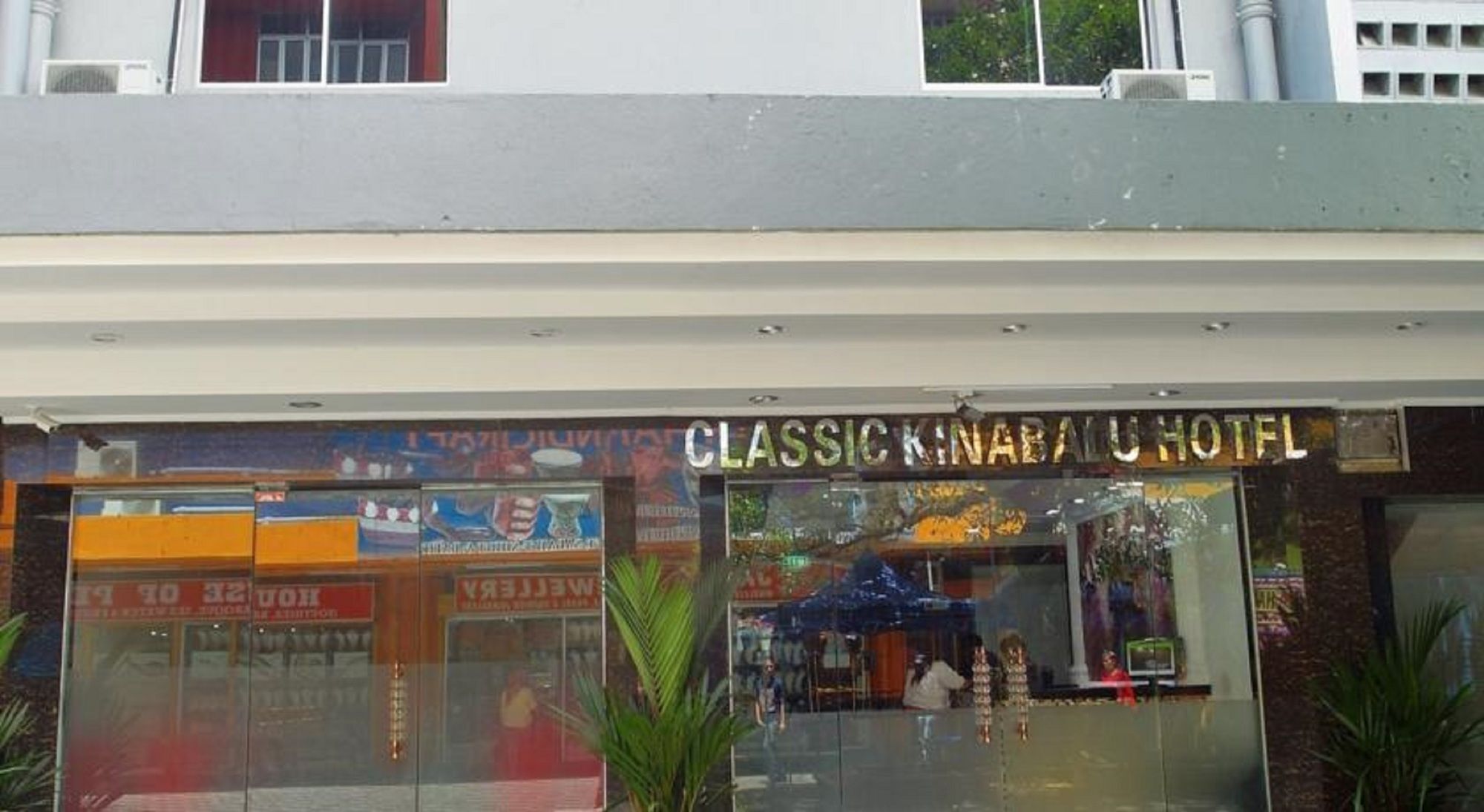 Classic Kinabalu Hotel Kota Kinabalu Extérieur photo